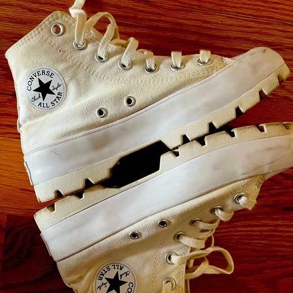 Converse Chunky High Top - Picture 1 of 3